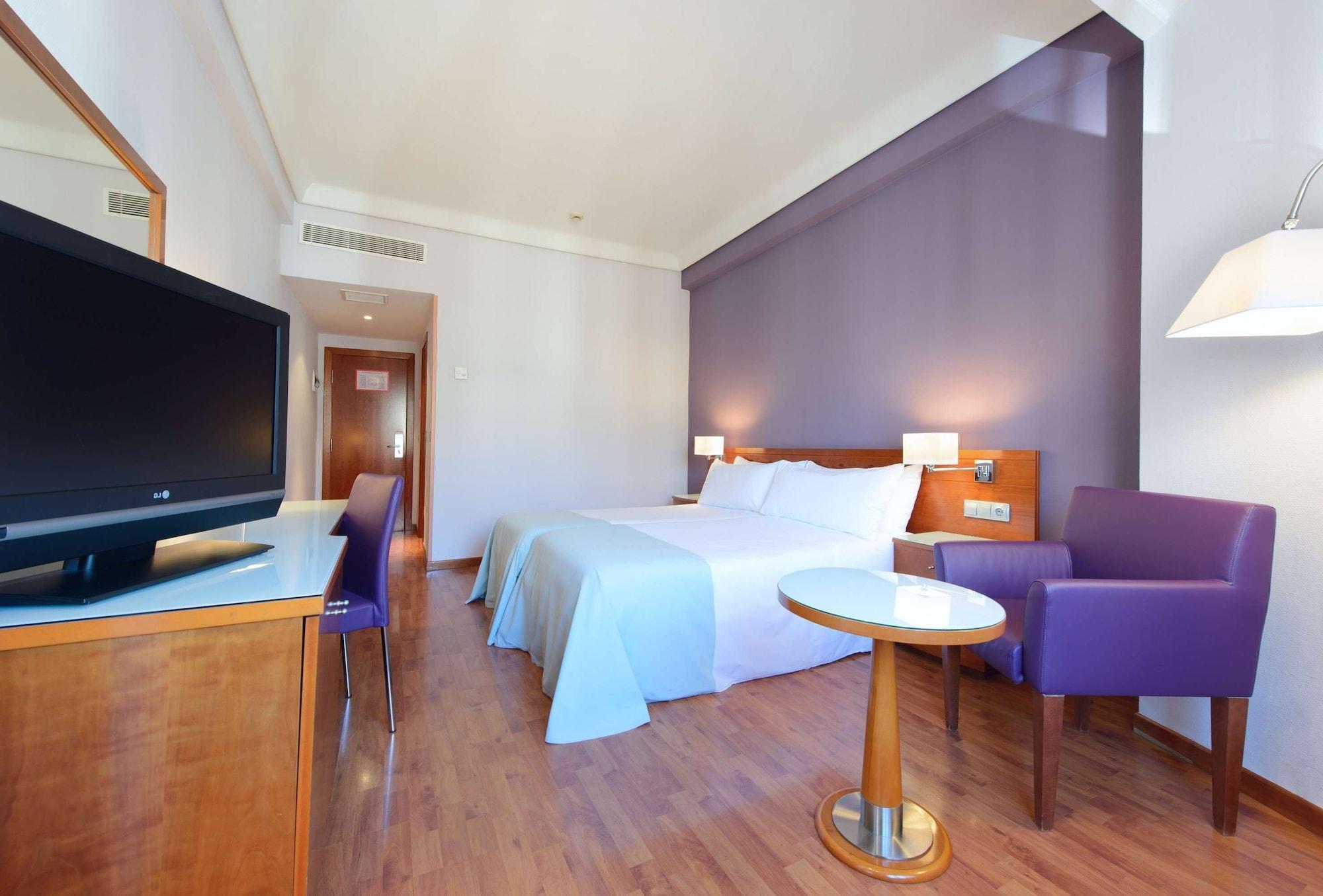 Hotel Madrid Centro, Affiliated By Melia Exteriör bild