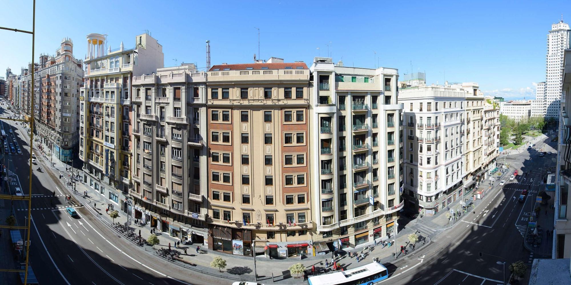 Hotel Madrid Centro, Affiliated By Melia Exteriör bild
