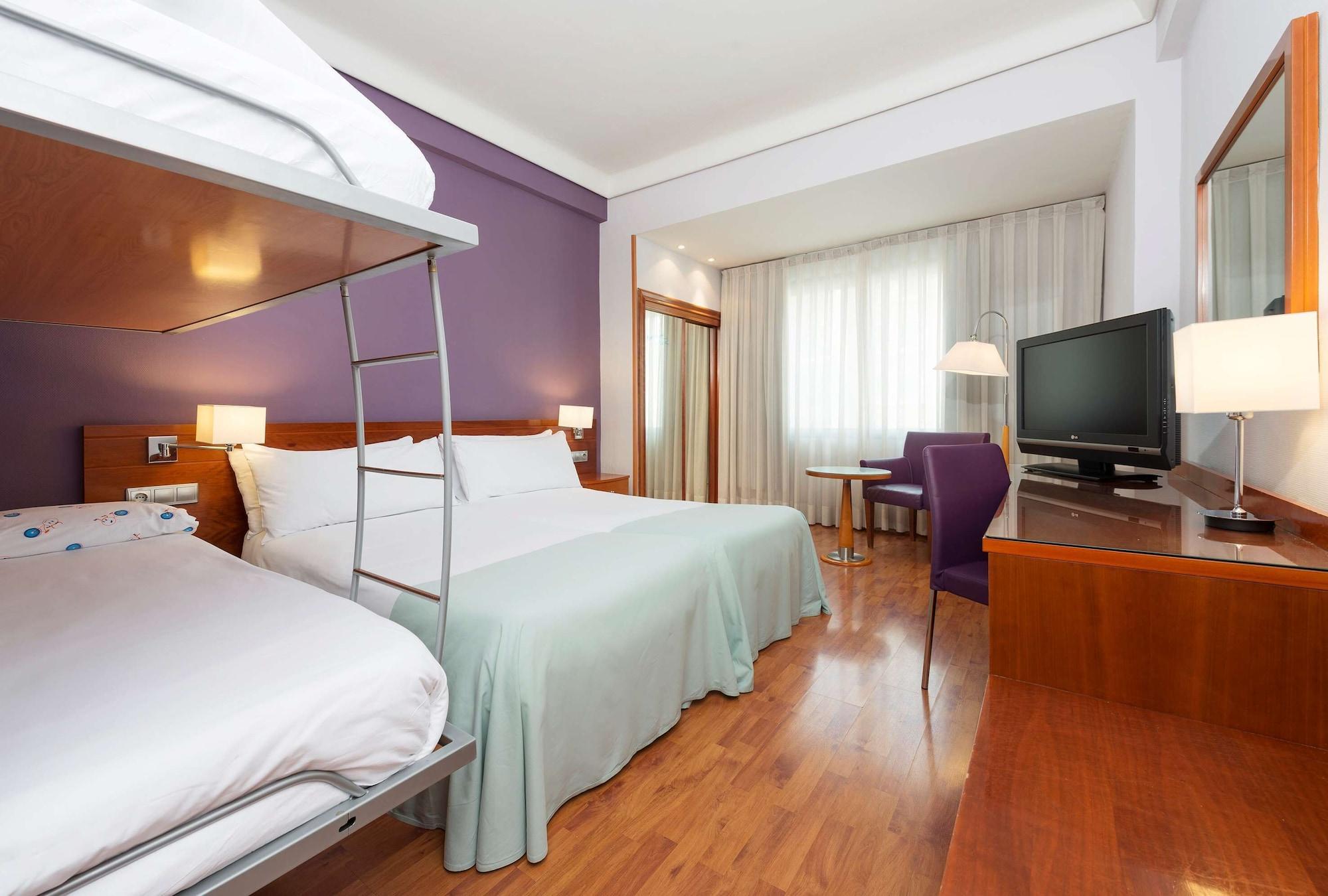 Hotel Madrid Centro, Affiliated By Melia Exteriör bild