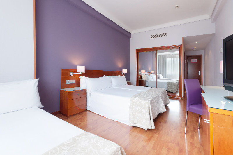 Hotel Madrid Centro, Affiliated By Melia Exteriör bild