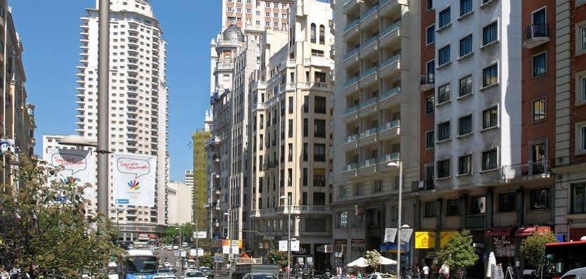 Hotel Madrid Centro, Affiliated By Melia Exteriör bild
